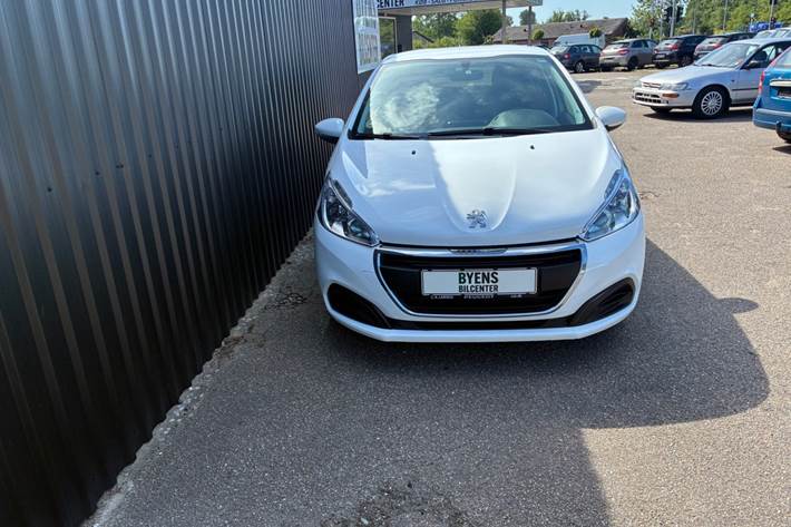 undefined Peugeot 208 fra 2018