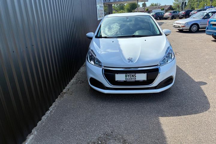 undefined Peugeot 208 fra 2018