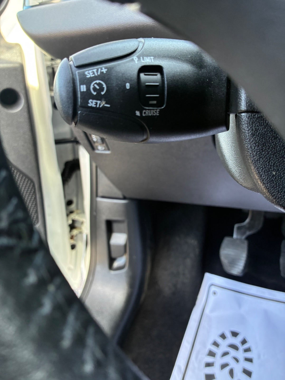 undefined Peugeot 208 fra 2018