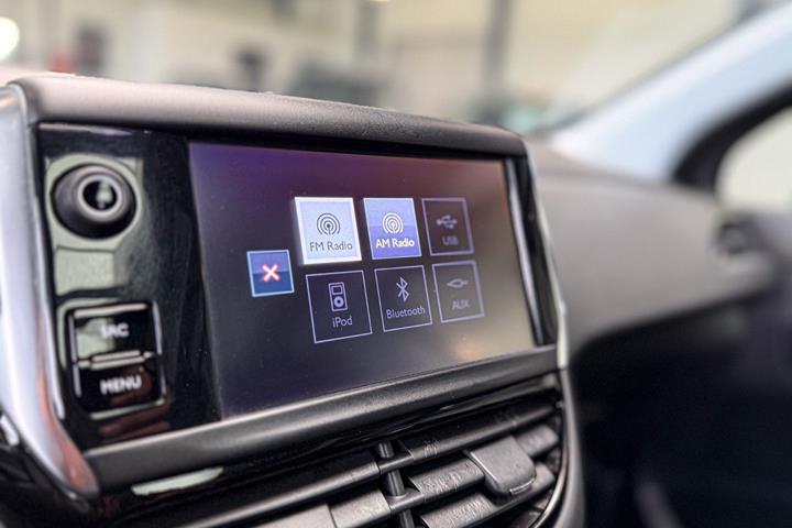 undefined Peugeot 208 fra 2016