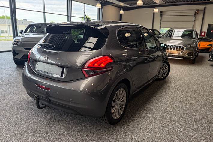 undefined Peugeot 208 fra 2018