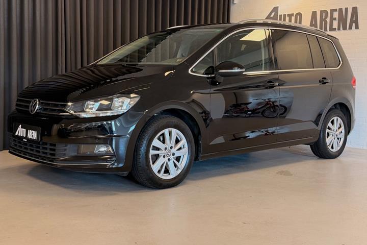 Sort VW Touran fra 2020