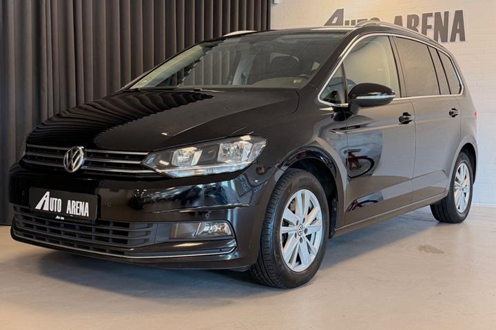 Sort VW Touran fra 2020
