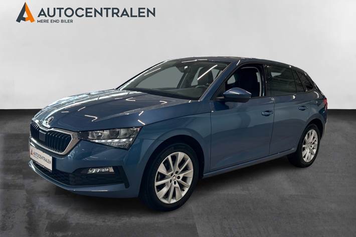 Blå Skoda Scala fra 2021