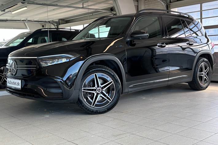 Sort Mercedes EQB250 fra 2022