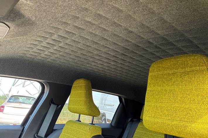 Sort Renault 5 E-Tech fra 2025