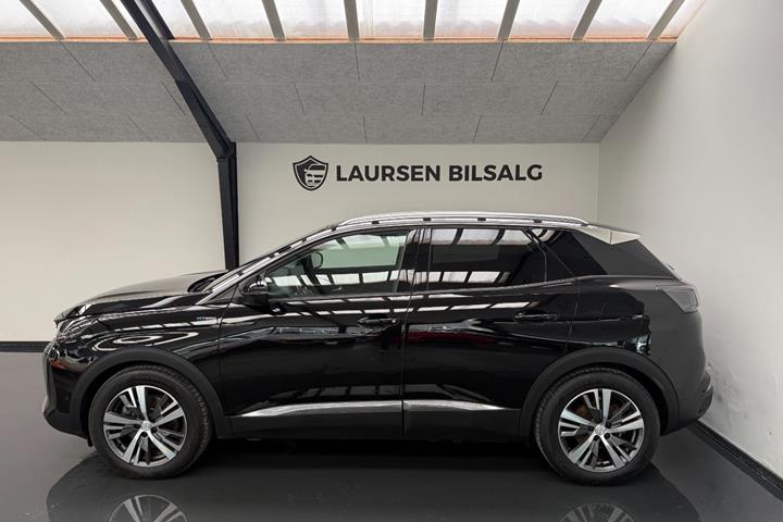 Sort Peugeot 3008 fra 2020