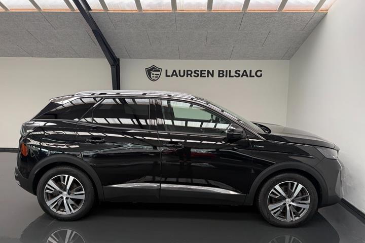 Sort Peugeot 3008 fra 2020