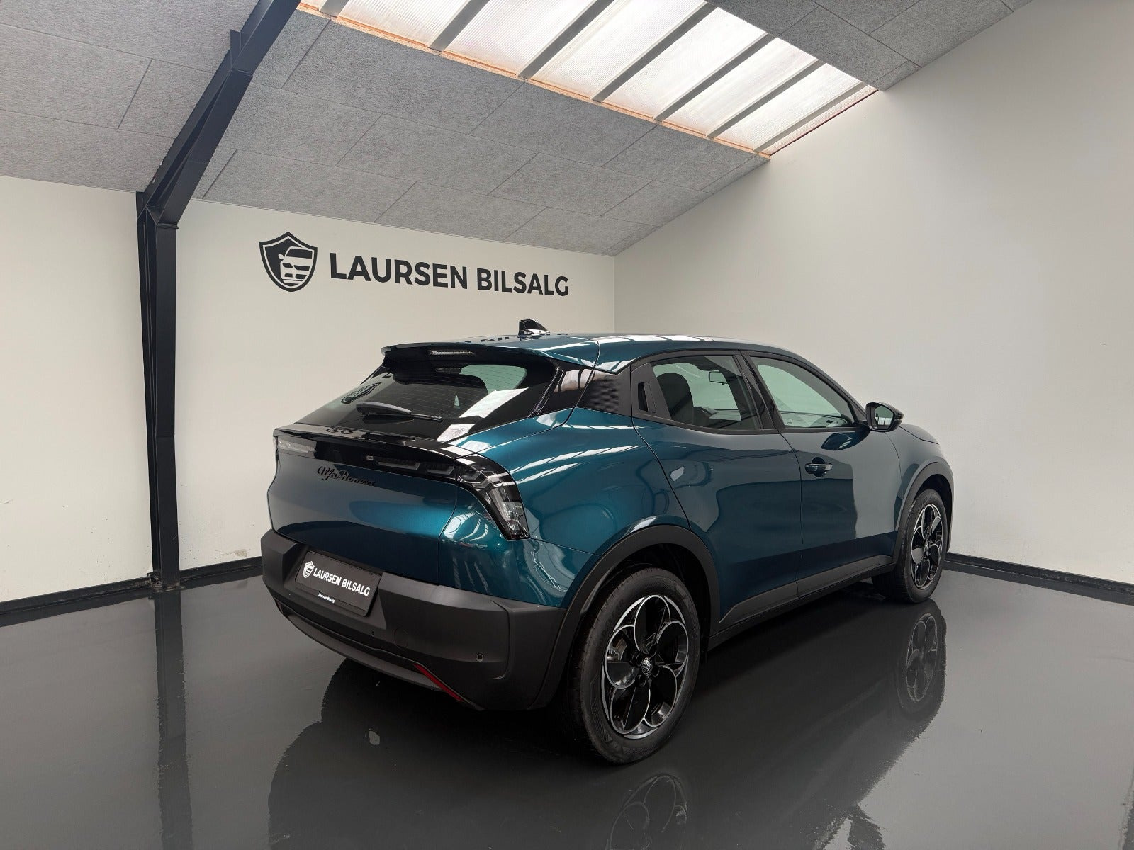 Grøn Alfa Romeo Junior fra 2025