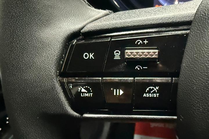 Grøn Alfa Romeo Junior fra 2025