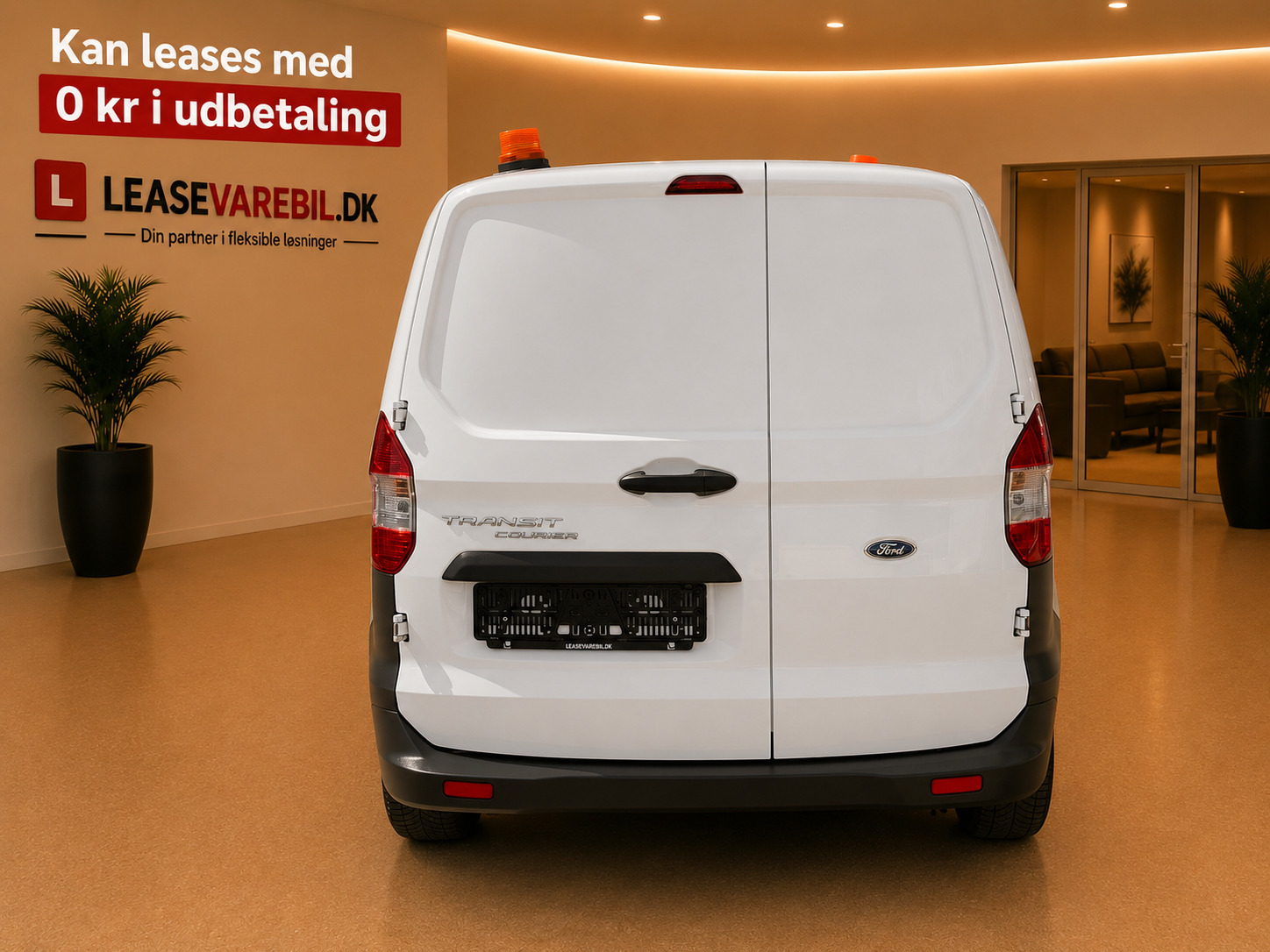 Hvid Ford Transit Courier fra 2021