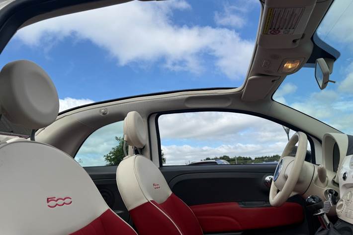 Hvid Fiat 500C fra 2013