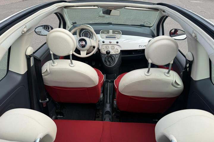 Hvid Fiat 500C fra 2013