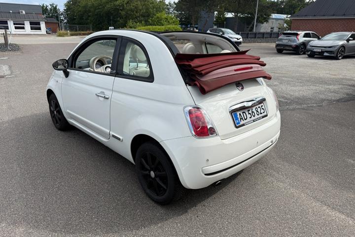 Hvid Fiat 500C fra 2013