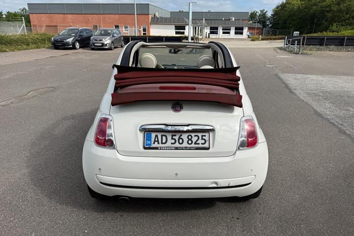 Hvid Fiat 500C fra 2013