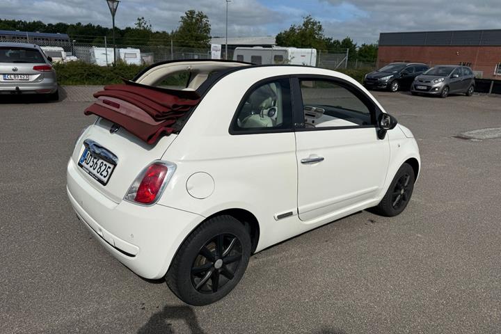Hvid Fiat 500C fra 2013