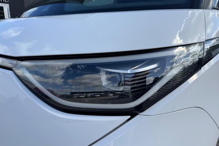 Hvid VW ID.Buzz fra 2023
