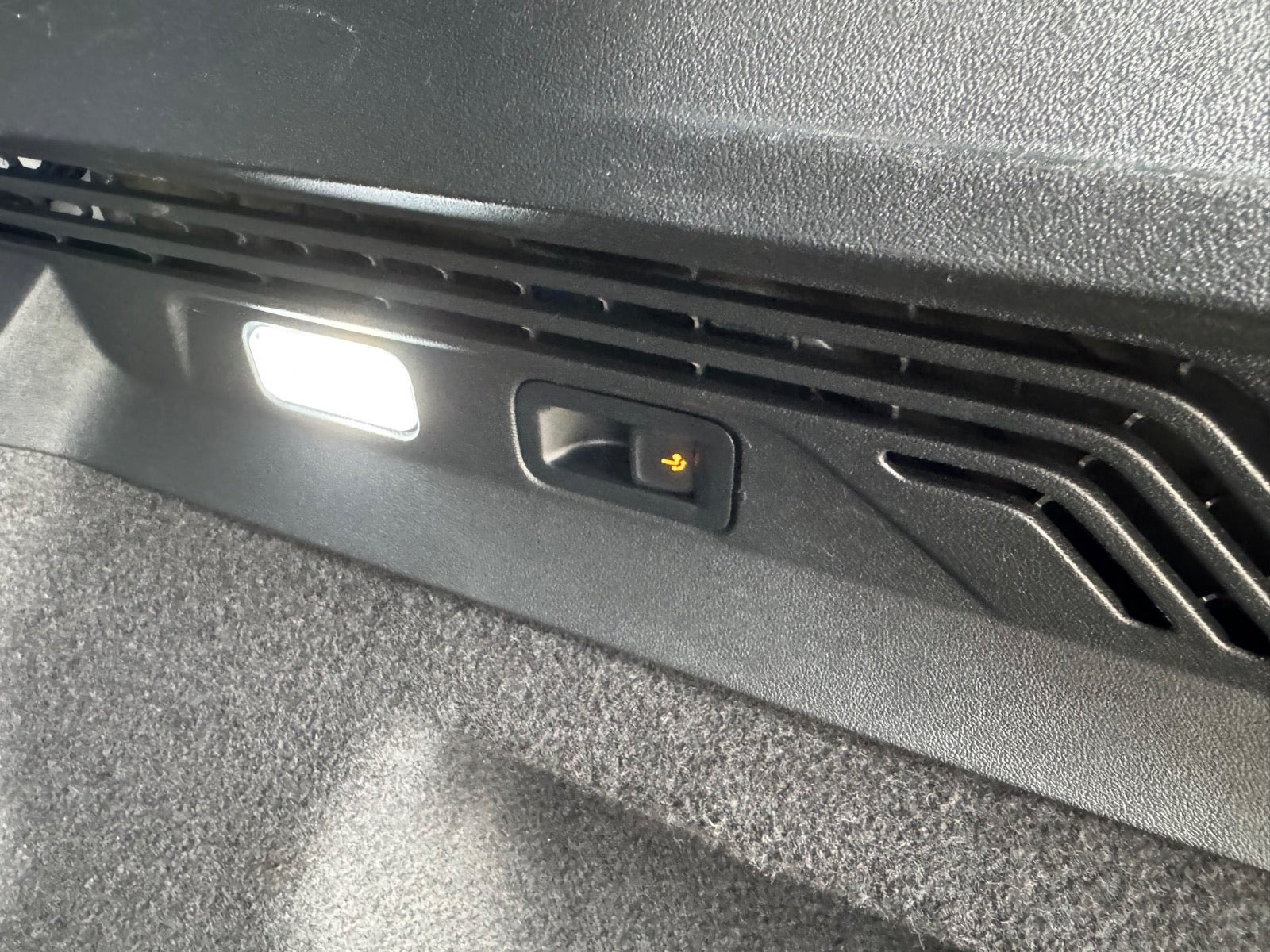 Sort VW ID.4 fra 2023