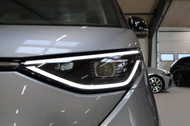 Sølv VW ID.Buzz fra 2023