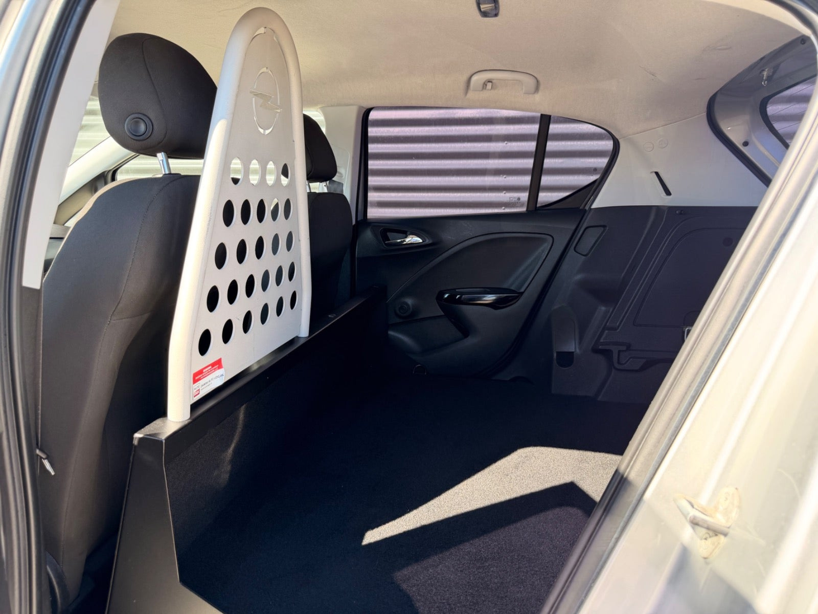 Sølv Opel Corsa fra 2018