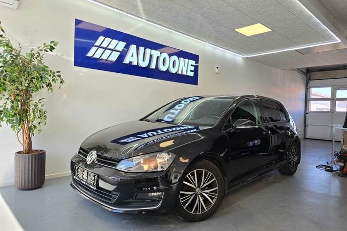 Sort VW Golf VII fra 2017