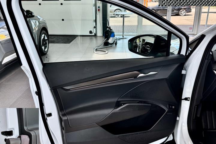 Hvid Skoda Elroq fra 2026