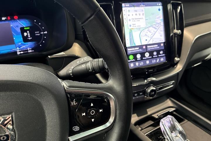 Sort Volvo XC60 fra 2025