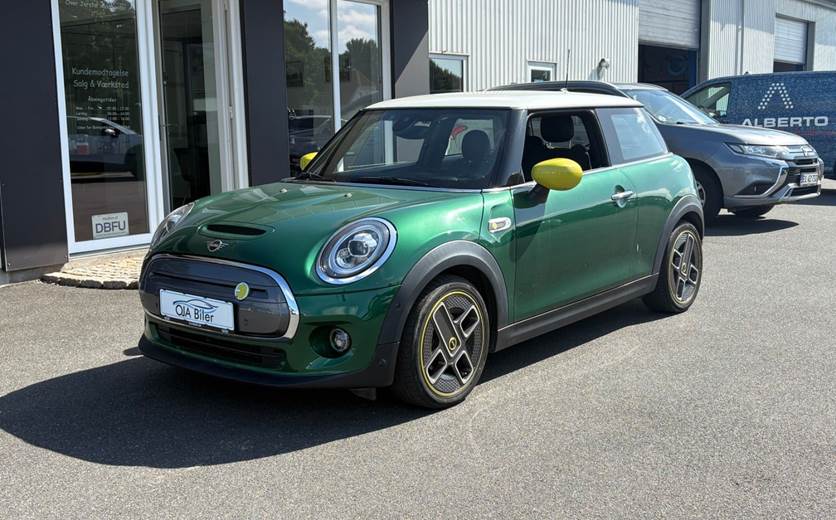 Mini Cooper SE Essential