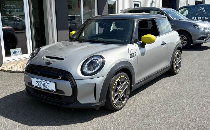 Mini Cooper SE Essential