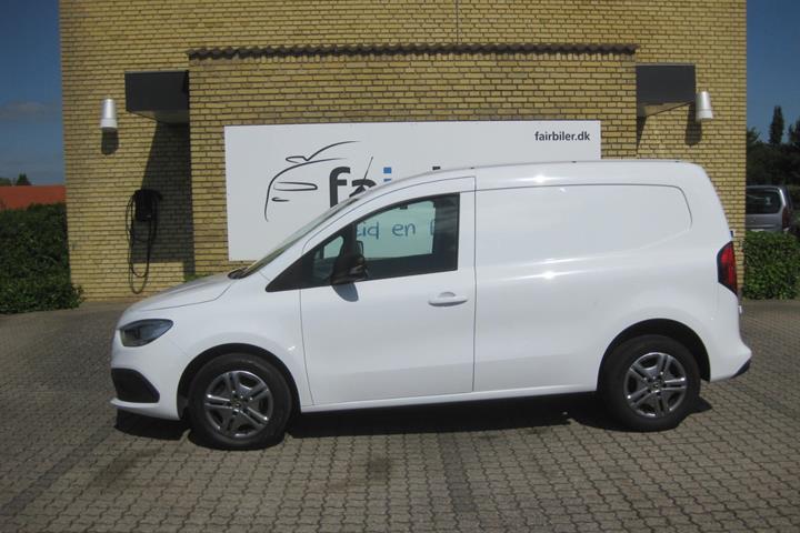 Hvid Mercedes Citan 110 fra 2023
