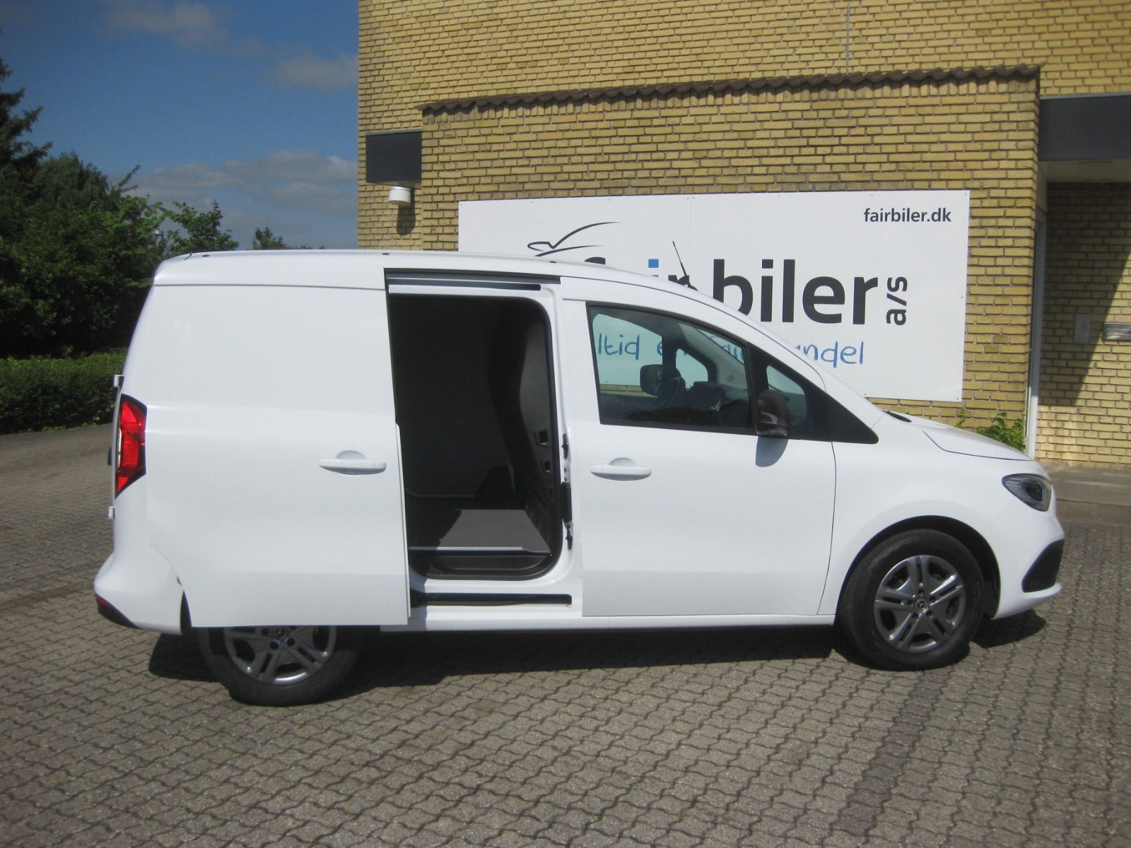 Hvid Mercedes Citan 110 fra 2023