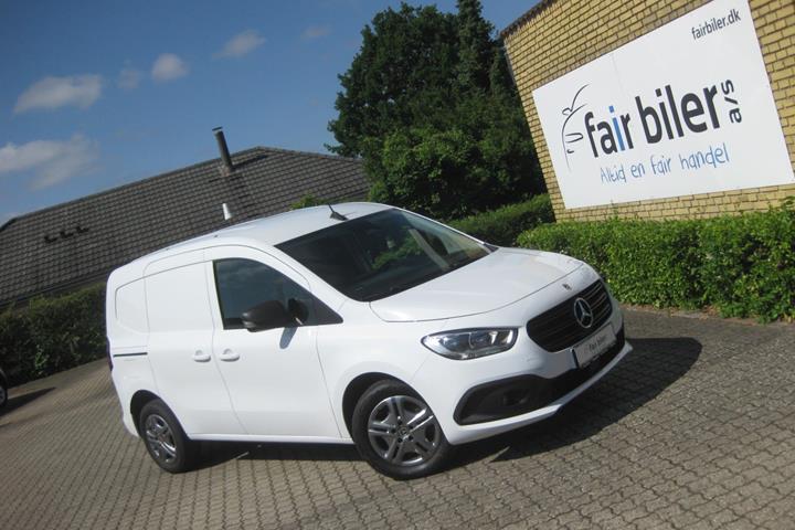 Hvid Mercedes Citan 110 fra 2023