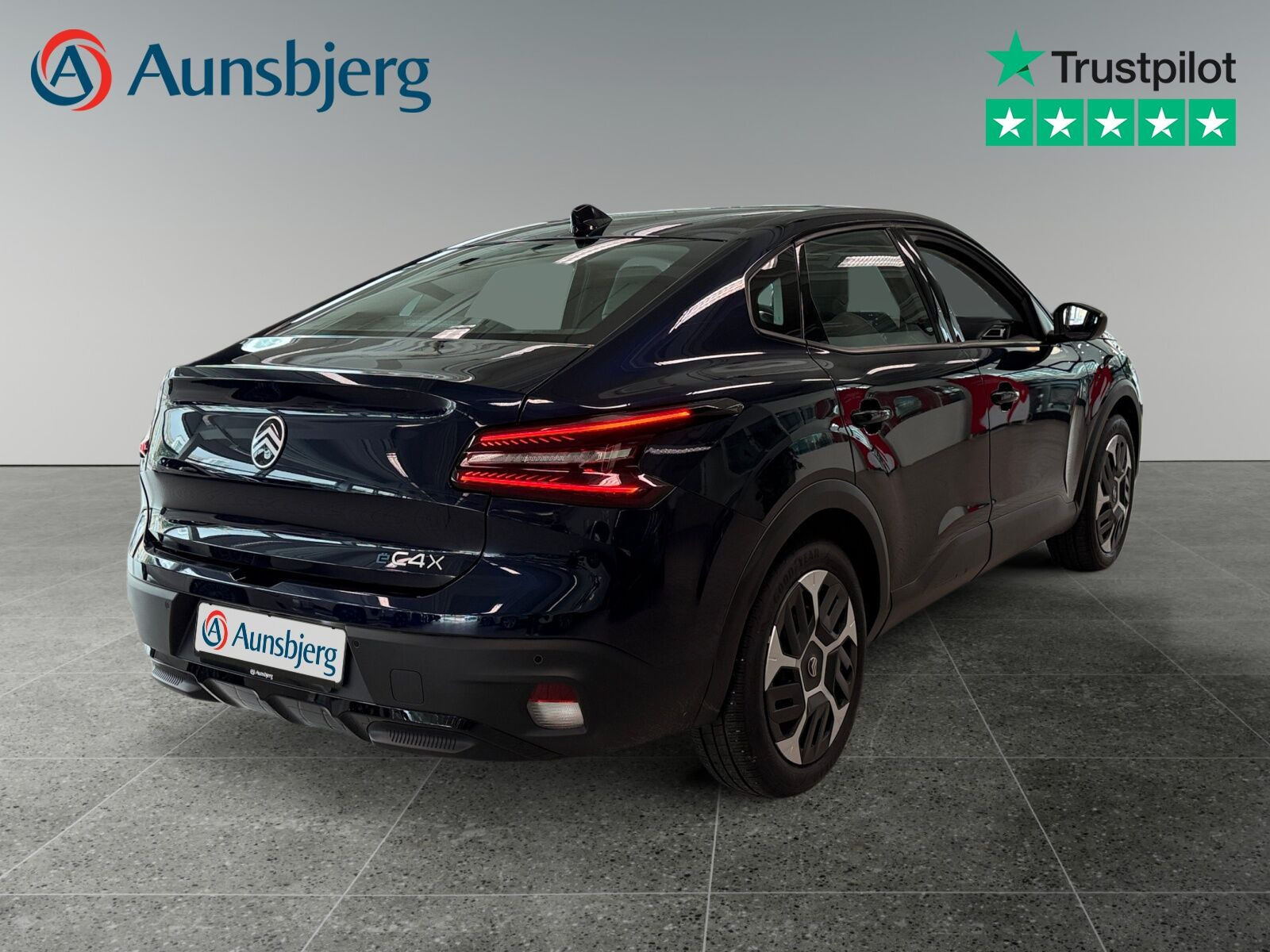 Blå Citroën ë-C4 X fra 2025