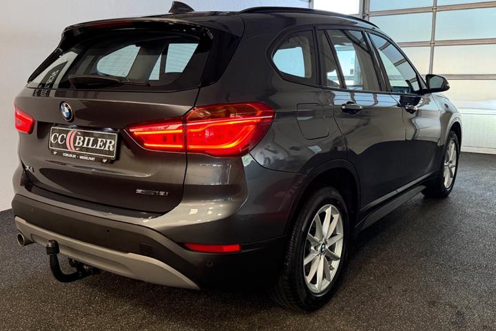Grå BMW X1 fra 2019