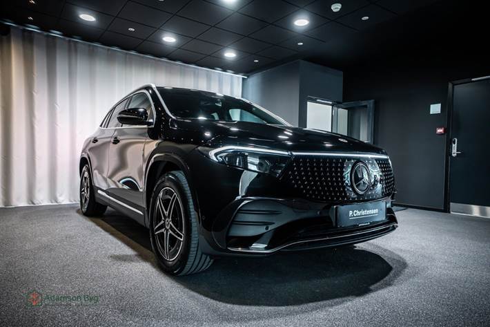 Sort Mercedes EQA350 fra 2024