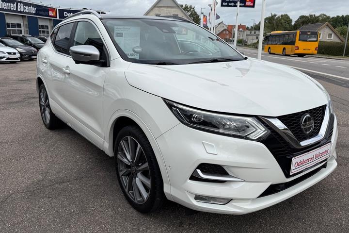 Hvid Nissan Qashqai fra 2019