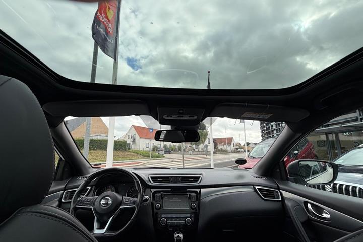 Hvid Nissan Qashqai fra 2019