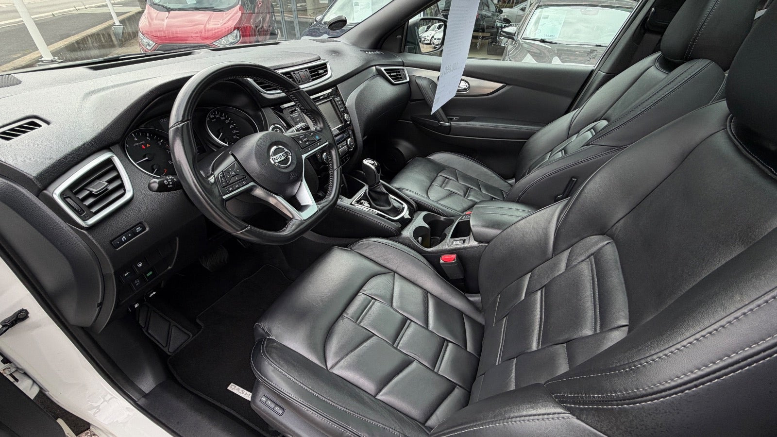 Hvid Nissan Qashqai fra 2019