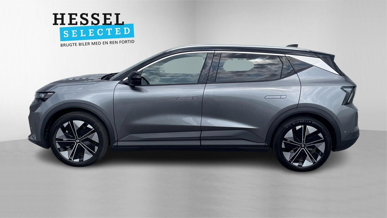 Grå Renault Scenic E-Tech fra 2026