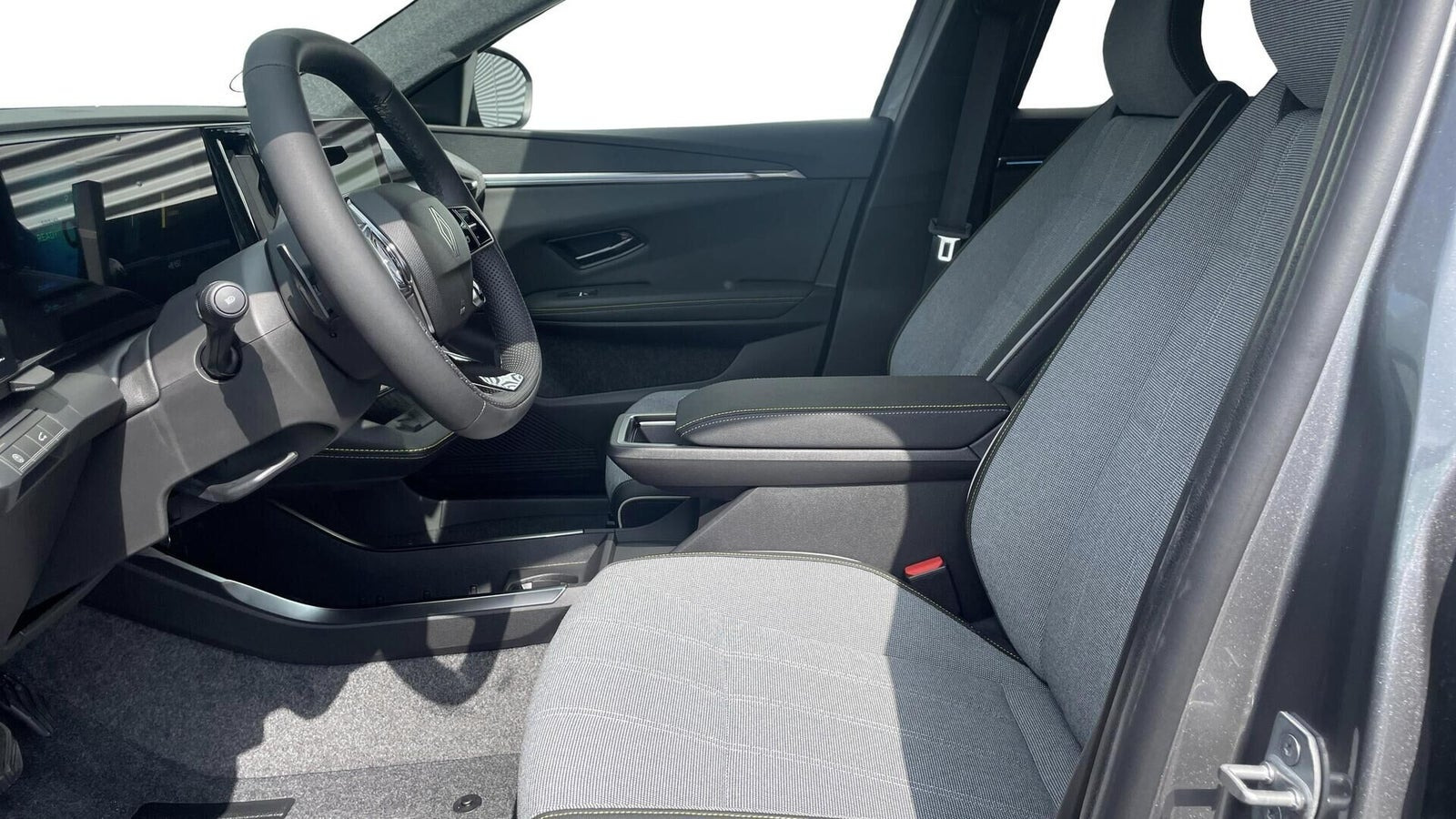 Grå Renault Scenic E-Tech fra 2026
