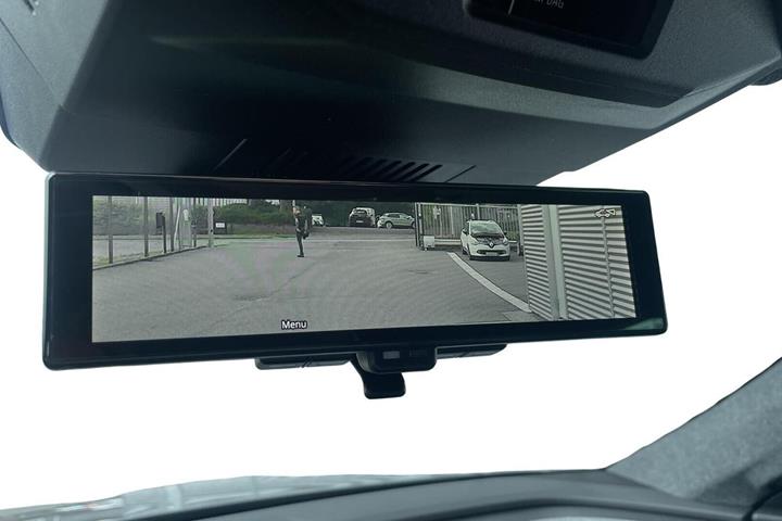 Grå Renault Scenic E-Tech fra 2026