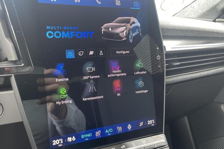 Grå Renault Scenic E-Tech fra 2026