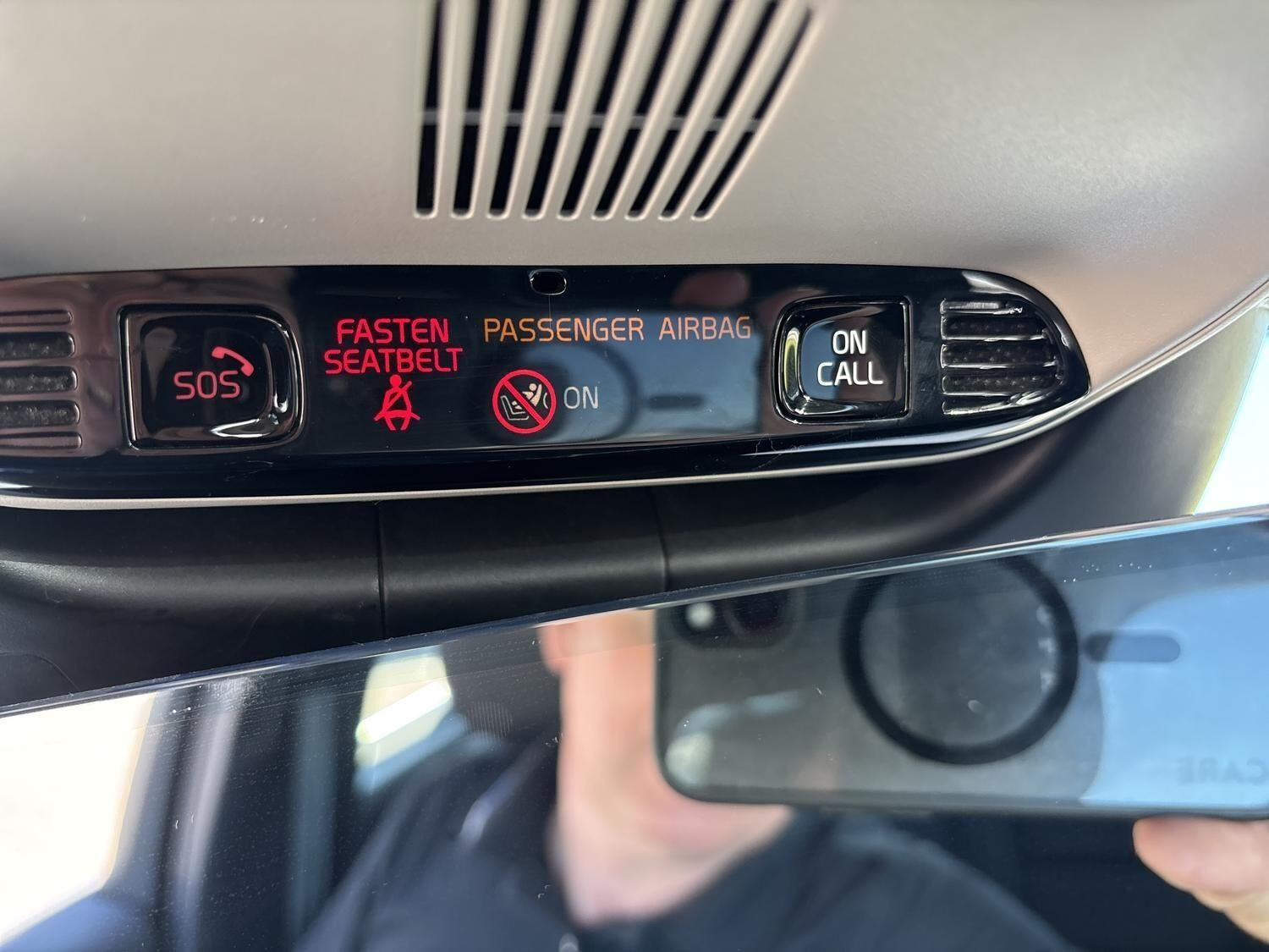 Blå Volvo XC40 fra 2021