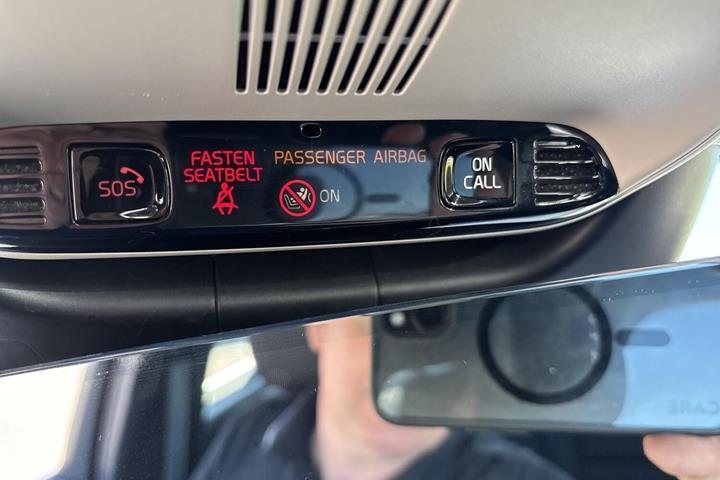 Blå Volvo XC40 fra 2021