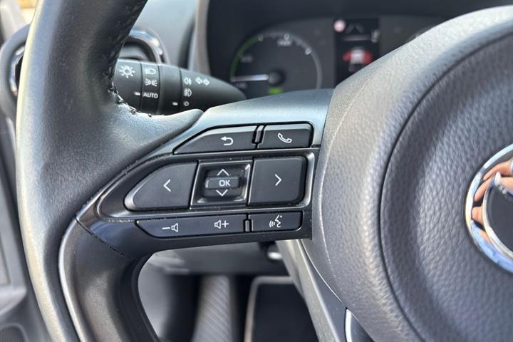 Hvid Toyota Yaris fra 2020