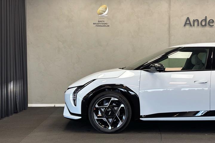 Hvid Kia EV4 fra 2026