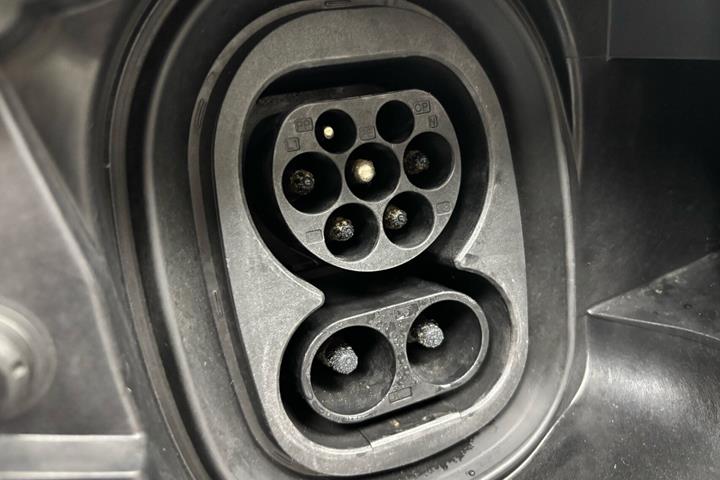 Sort Skoda Enyaq fra 2023