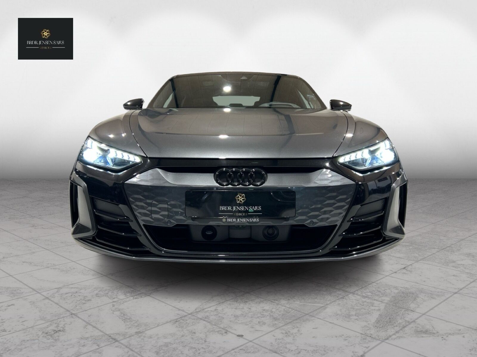 Grå Audi e-tron GT fra 2023