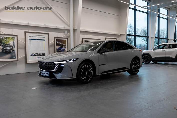 Grå Mazda 6e fra 2026