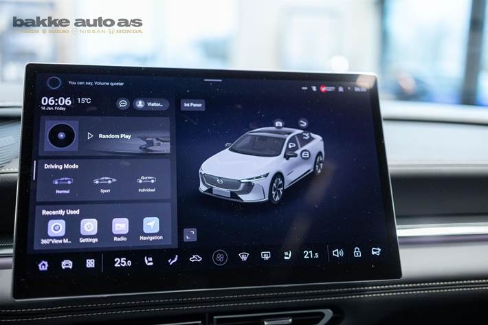 Grå Mazda 6e fra 2026